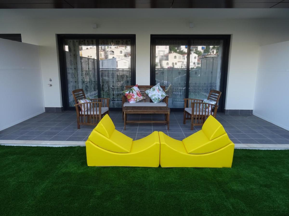 Boutique Apartment Near The Beach, 1 Gbps Wi-Fi マラガ エクステリア 写真