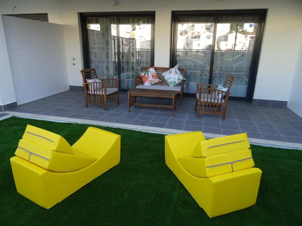 Boutique Apartment Near The Beach, 1 Gbps Wi-Fi マラガ エクステリア 写真