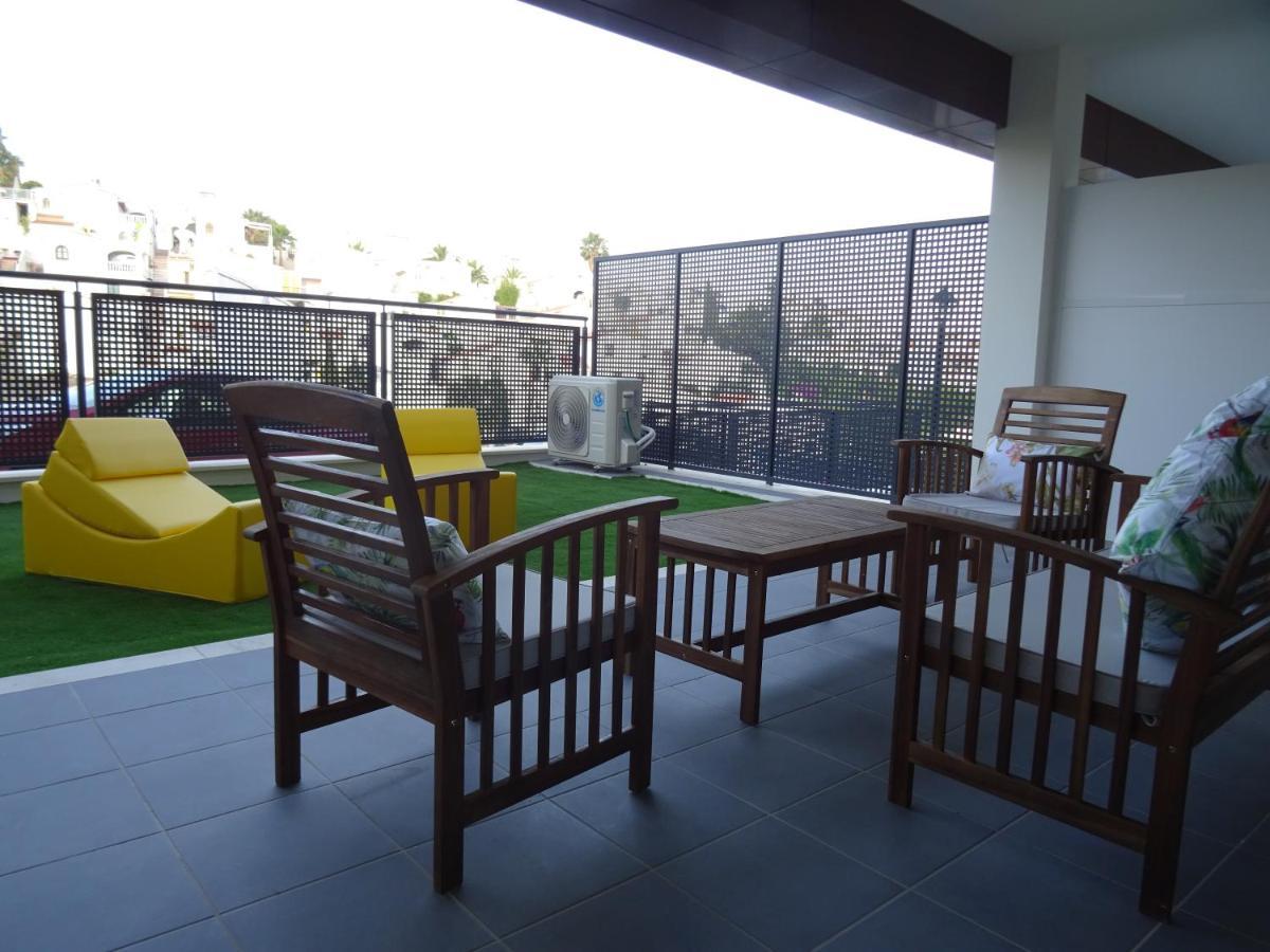 Boutique Apartment Near The Beach, 1 Gbps Wi-Fi マラガ エクステリア 写真