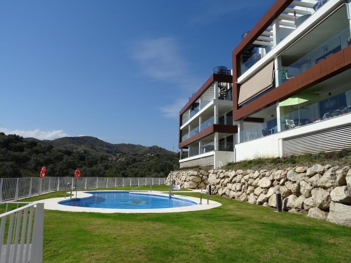 Boutique Apartment Near The Beach, 1 Gbps Wi-Fi マラガ エクステリア 写真