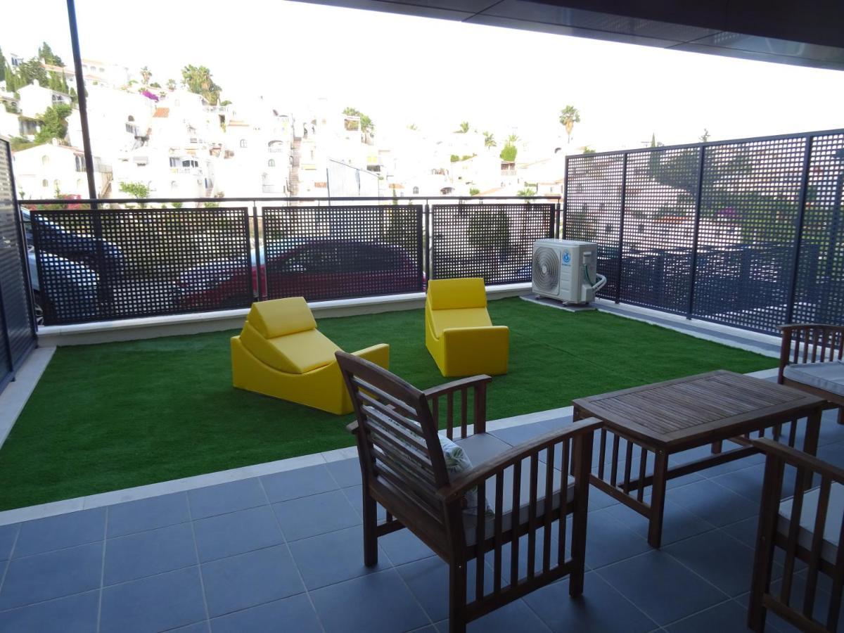 Boutique Apartment Near The Beach, 1 Gbps Wi-Fi マラガ エクステリア 写真