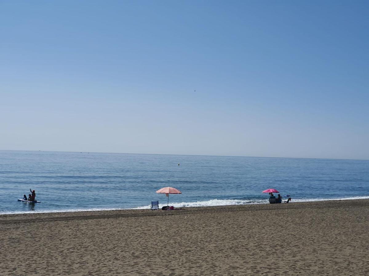 Boutique Apartment Near The Beach, 1 Gbps Wi-Fi マラガ エクステリア 写真